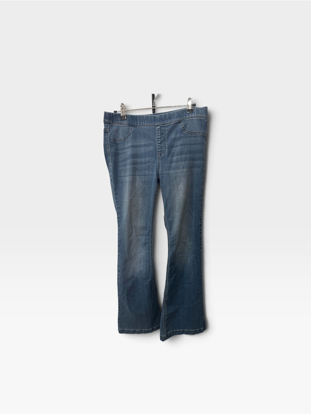 Cello Jeans Ultra-Stretch Mid-Rise Pull-On Flare Jeggings women size L